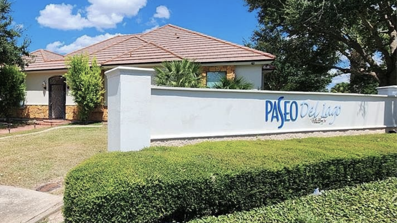 Paseo Del Lago Building 3